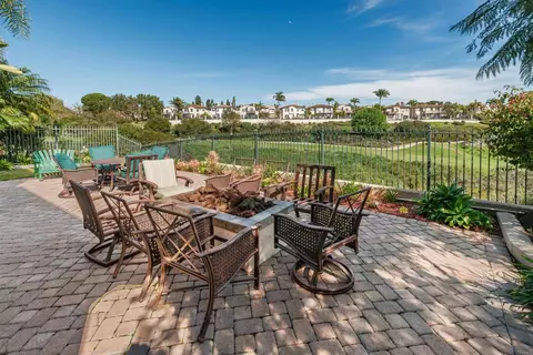 Exterior - 7104 Aviara Dr, Carlsbad, CA 92011 photo 4 of 14