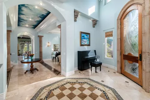 Entry Way - 7104 Aviara Dr, Carlsbad, CA 92011 photo 3 of 5