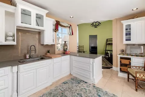 Kitchen - 7104 Aviara Dr, Carlsbad, CA 92011 photo 3 of 3