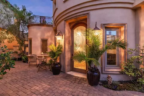 Exterior - 7104 Aviara Dr, Carlsbad, CA 92011 photo 2 of 14