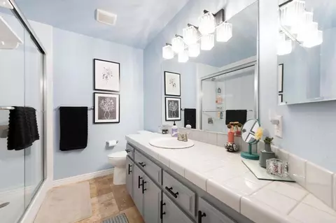 Bath - 1850 Canyon Heights Rd, Fallbrook, CA 92028 photo 4 of 4