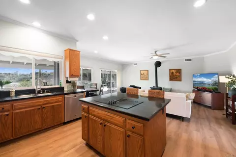 Kitchen - 1850 Canyon Heights Rd, Fallbrook, CA 92028 photo 4 of 4
