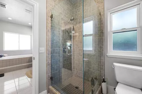 Bath - 1850 Canyon Heights Rd, Fallbrook, CA 92028 photo 2 of 4