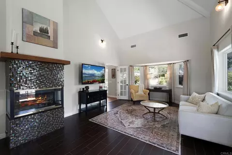 Living - 1850 Canyon Heights Rd, Fallbrook, CA 92028 photo 2 of 6