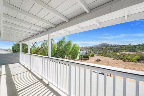 Exterior - 1850 Canyon Heights Rd, Fallbrook, CA 92028 photo 6 of 9