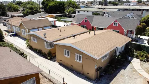 1304 W 93rd St, Los Angeles, CA 90044