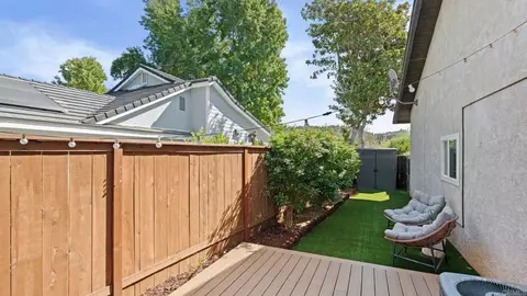 Exterior - 3404 Oak Cliff Dr #5, Fallbrook, CA 92028 photo 4 of 8