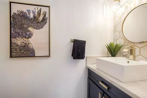 Bath - 1488 Powell Rd, Oceanside, CA 92056 photo 1 of 4