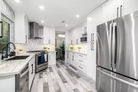Kitchen - 1488 Powell Rd, Oceanside, CA 92056 photo 2 of 3