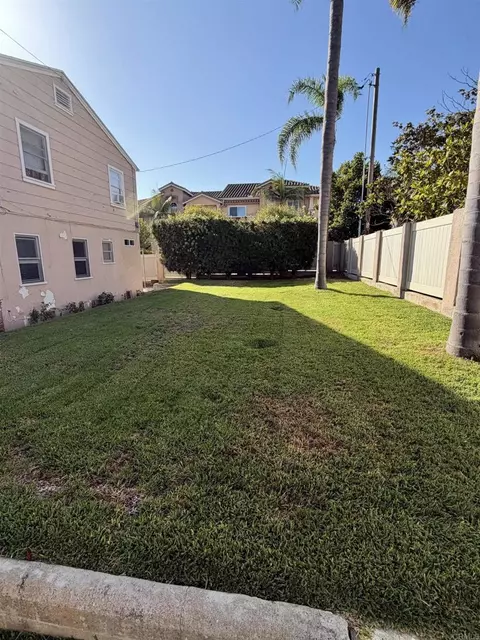 333 Beech Ave, Carlsbad, CA 92008 photo 2