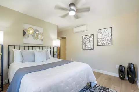 Bedroom - 12541 Glenoak Rd, Poway, CA 92064 photo 2 of 3
