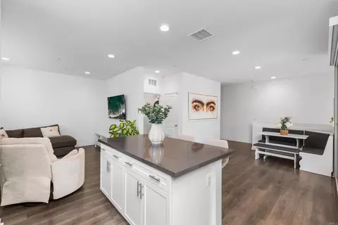 Entry Way - 328 Waverunner Ct, Santee, CA 92071 photo 5 of 7