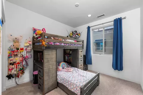 Bedroom - 328 Waverunner Ct, Santee, CA 92071 photo 2 of 3