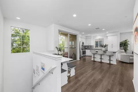 Entry Way - 328 Waverunner Ct, Santee, CA 92071 photo 3 of 7