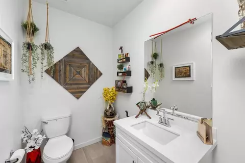 Bath - 328 Waverunner Ct, Santee, CA 92071 photo 1 of 3