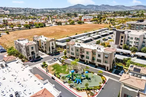 View/Area - 328 Waverunner Ct, Santee, CA 92071 photo 2 of 8