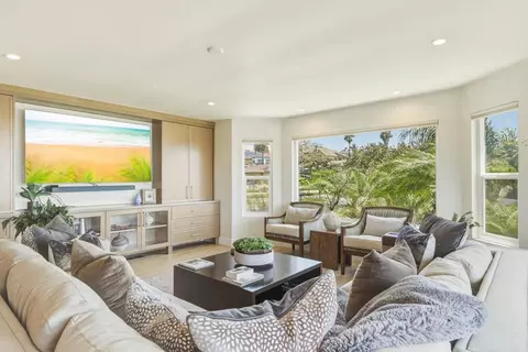Living - 2140 Janis Way, Carlsbad, CA 92008 photo 4 of 4
