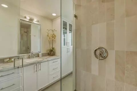 Bath - 2140 Janis Way, Carlsbad, CA 92008 photo 7 of 11