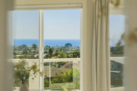 View/Area - 2140 Janis Way, Carlsbad, CA 92008 photo 2 of 9