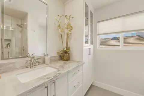 Bath - 2140 Janis Way, Carlsbad, CA 92008 photo 6 of 11