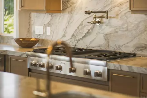 Kitchen - 2140 Janis Way, Carlsbad, CA 92008 photo 5 of 8