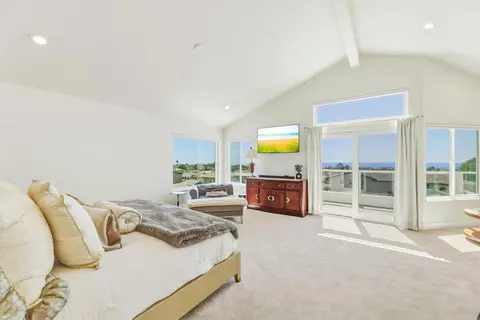 Bedroom - 2140 Janis Way, Carlsbad, CA 92008 photo 2 of 3