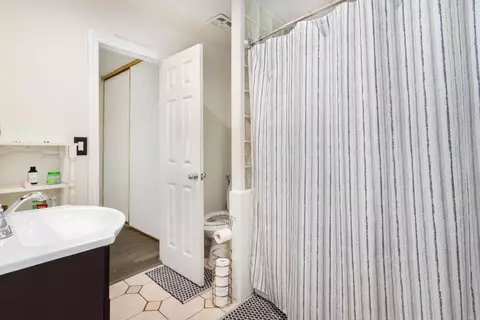 Bath - 403 Los Arbolitos Blvd, Oceanside, CA 92058 photo 1 of 1