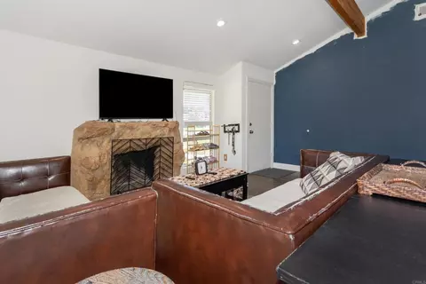 Living - 403 Los Arbolitos Blvd, Oceanside, CA 92058 photo 1 of 2