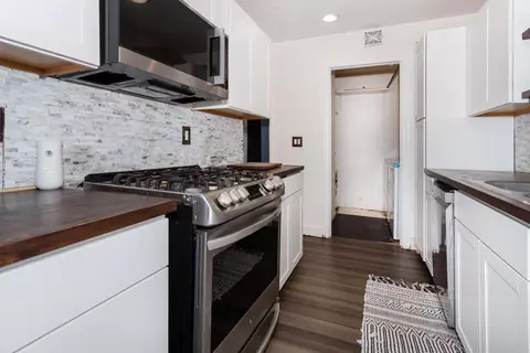 Kitchen - 403 Los Arbolitos Blvd, Oceanside, CA 92058 photo 2 of 2