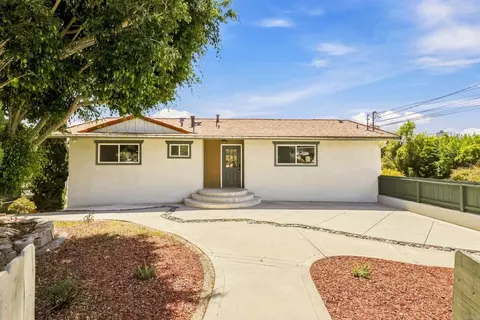 Exterior - 361 E Indian Rock Rd, Vista, CA 92084 photo 9 of 11