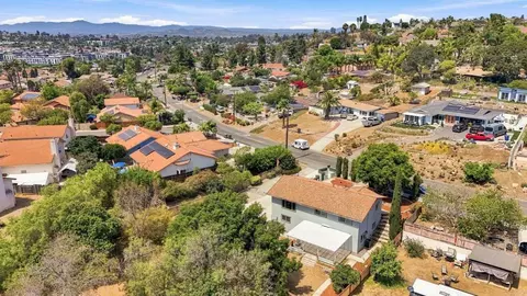 View/Area - 361 E Indian Rock Rd, Vista, CA 92084 photo 2 of 6