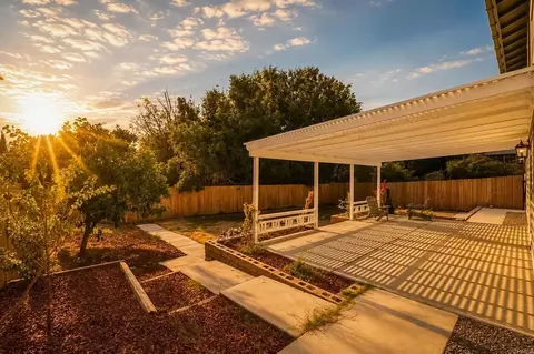 Exterior - 361 E Indian Rock Rd, Vista, CA 92084 photo 2 of 11