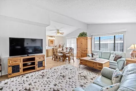 1300 W Menlo Ave #181, Hemet, CA 92543