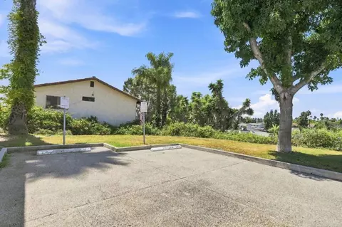 Exterior - 320 Grapevine Rd #2, Vista, CA 92083 photo 8 of 8