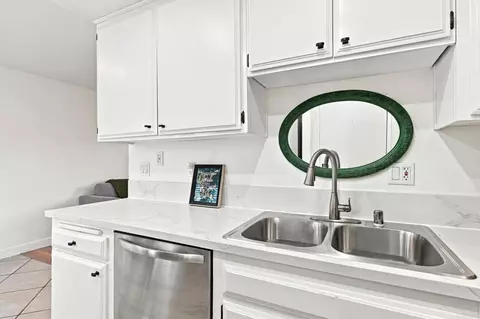 Kitchen - 320 Grapevine Rd #2, Vista, CA 92083 photo 3 of 3