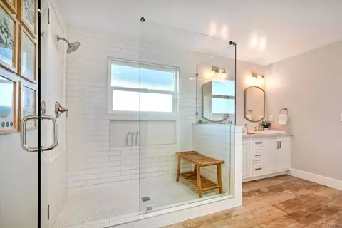 Bath - 1413 Trabert Ranch Rd, Encinitas, CA 92024 photo 5 of 5