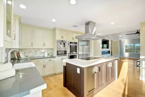 Kitchen - 1413 Trabert Ranch Rd, Encinitas, CA 92024 photo 2 of 3