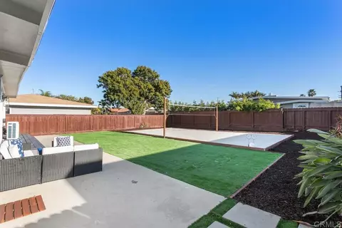 Exterior - 245 Hemlock Ave, Carlsbad, CA 92008 photo 7 of 7