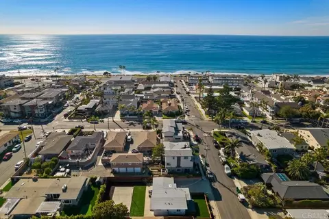 View/Area - 245 Hemlock Ave, Carlsbad, CA 92008 photo 2 of 3