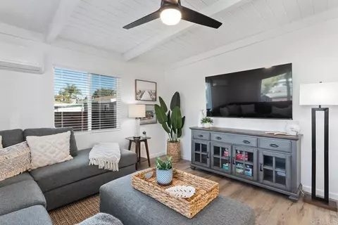 Living - 245 Hemlock Ave, Carlsbad, CA 92008 photo 2 of 4