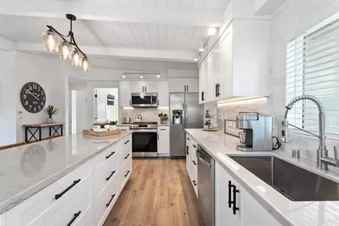 Kitchen - 245 Hemlock Ave, Carlsbad, CA 92008 photo 3 of 5