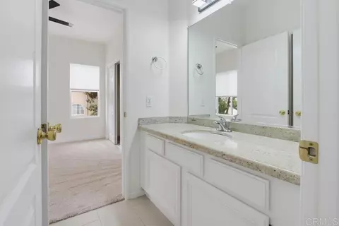 Bath - 4505 Milano Way, Oceanside, CA 92057 photo 4 of 6