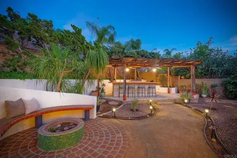 Exterior - 2185 Hawley Dr, Vista, CA 92084 photo 10 of 14