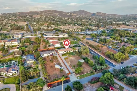View/Area - 2185 Hawley Dr, Vista, CA 92084 photo 1 of 7
