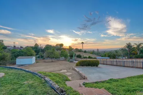 Exterior - 2185 Hawley Dr, Vista, CA 92084 photo 8 of 14