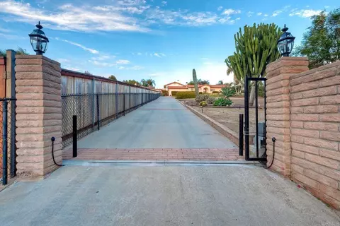 Other - 2185 Hawley Dr, Vista, CA 92084 photo 7 of 10