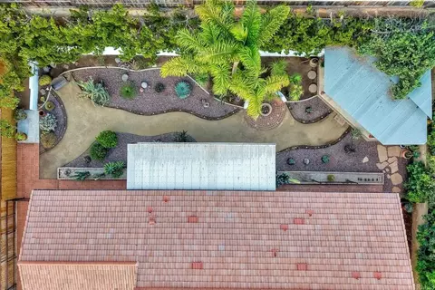 Exterior - 2185 Hawley Dr, Vista, CA 92084 photo 13 of 14