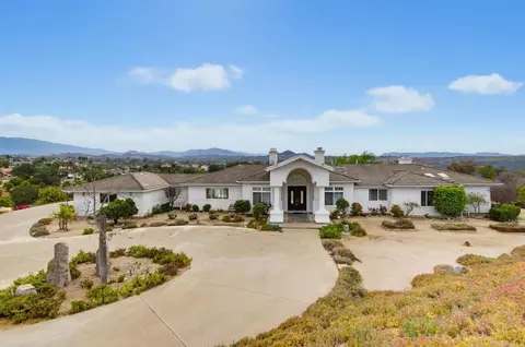 13427 Hilltop Pl, Valley Center, CA 92082