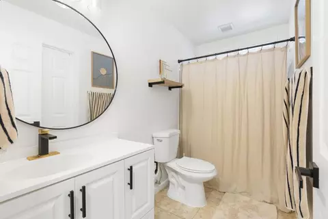 Bath - 4733 Dalea Pl, Oceanside, CA 92057 photo 2 of 2