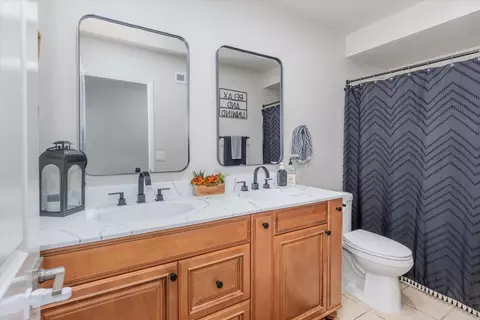 Bath - 15311 La Plata Ct, Ramona, CA 92065 photo 2 of 2